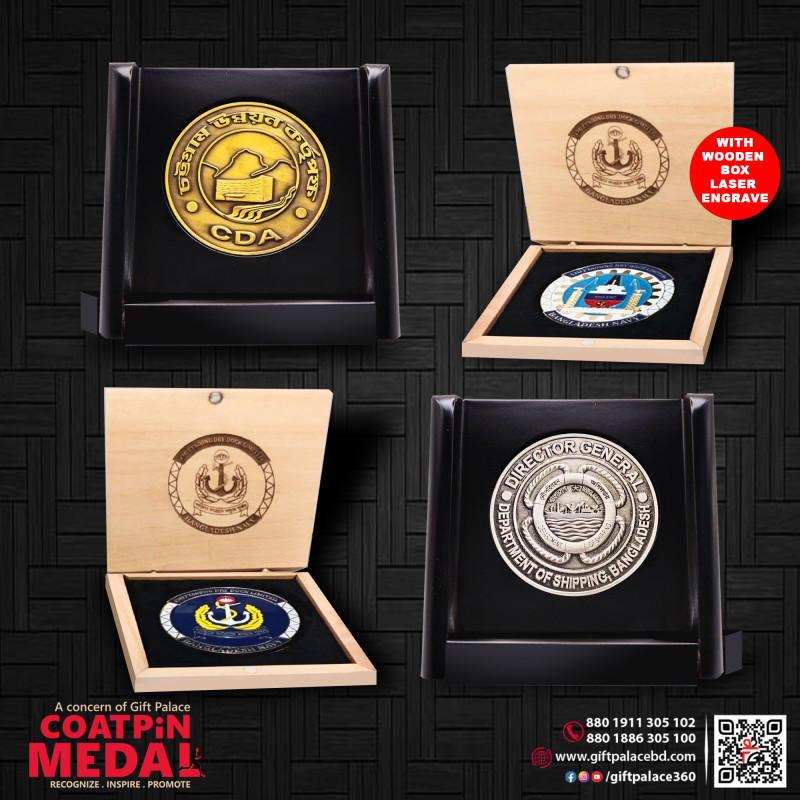 Customized Metal Coin with wooden box